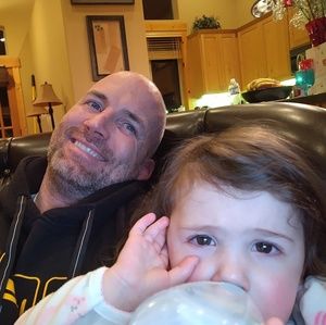 Meet your Posher, Adam